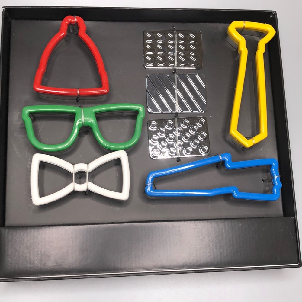 Cookies cutters and stamper